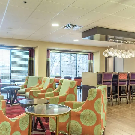 Hampton Inn Muskegon-2