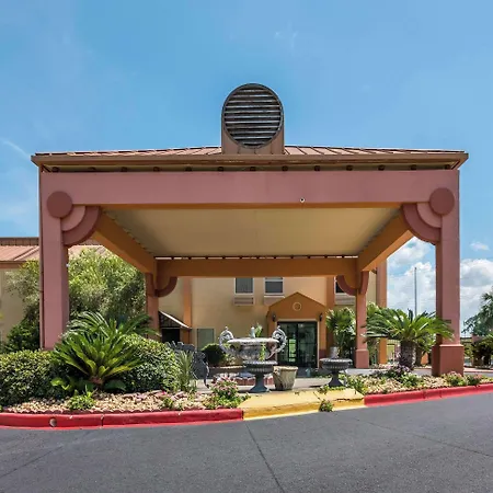 Econo Lodge Inn & Suites Diamondhead-2