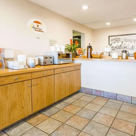 Super 8 By Wyndham Grand Junction Colorado-3