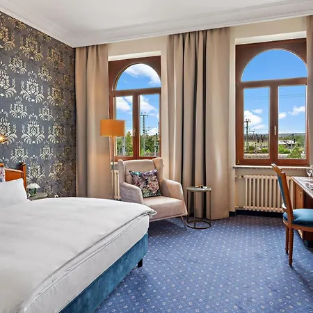 Hotel Bayerischer Hof Dresden-2