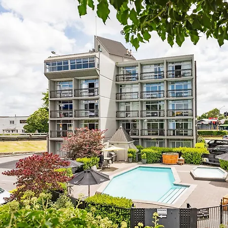 Heartland Ambassador Hotel Hamilton-2