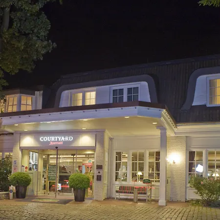Courtyard By Marriott Hamburg Airport-2