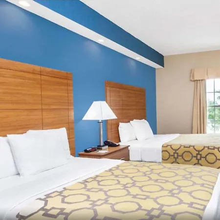 Baymont By Wyndham Jacksonville/Butler Blvd-2
