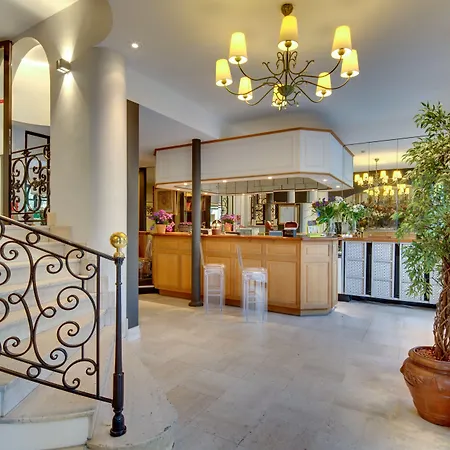 Grand Hotel Des Gobelins-3
