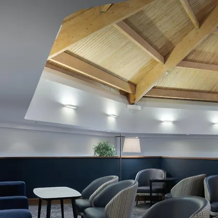 Delta Hotels By Marriott Waltham Abbey-2