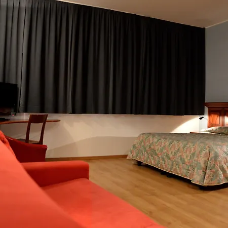 Hotel President-3