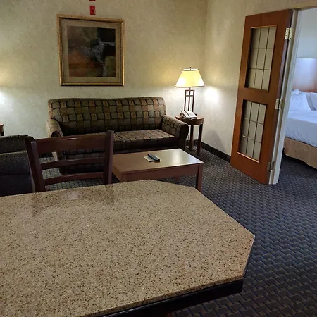 Wingate By Wyndham Lethbridge-2