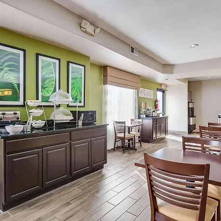 Baymont By Wyndham Milan-3