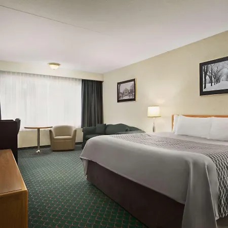 Travelodge By Wyndham Winnipeg East-3