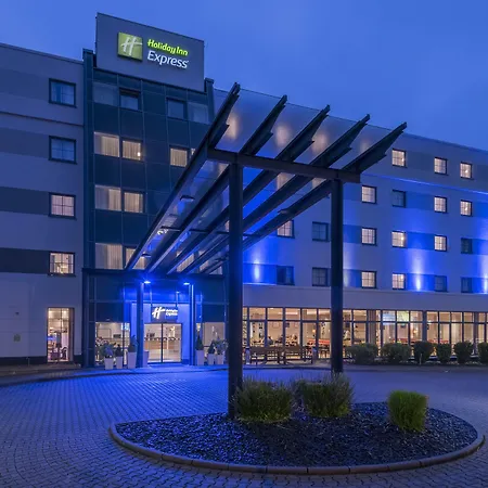 Holiday Inn Express Frankfurt Airport By Ihg-2