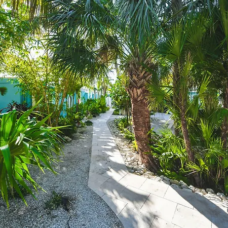 Tropical Breeze Resort-3
