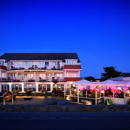 Cobo Bay Hotel-2