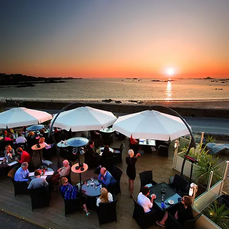 Cobo Bay Hotel-2