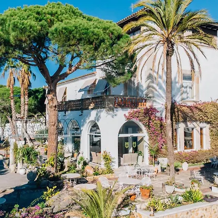Hotel Roger De Flor By Seleqtta-3