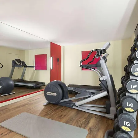 Ramada London North-3