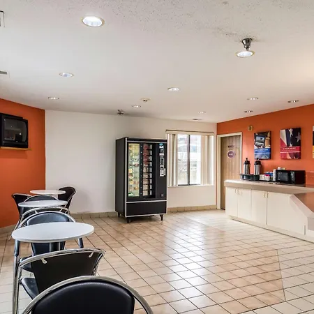 Motel 6-Harvey, Il-3