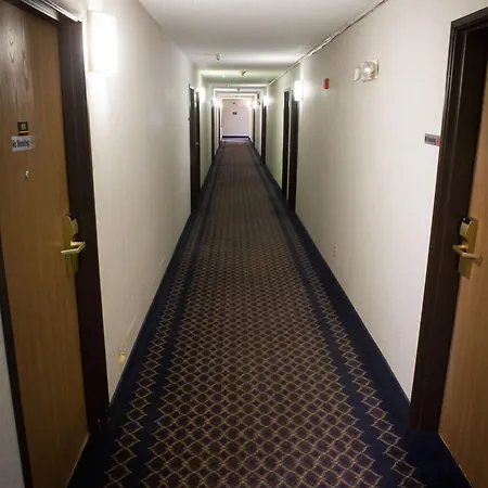 Regency Inn & Suites-2
