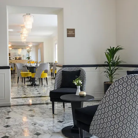 Hotel Carlton-3