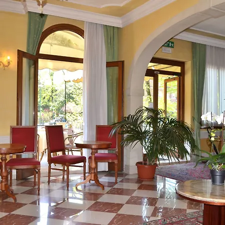 Hotel Villa Cipro-2