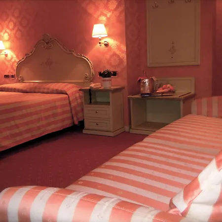 Hotel Lux-3