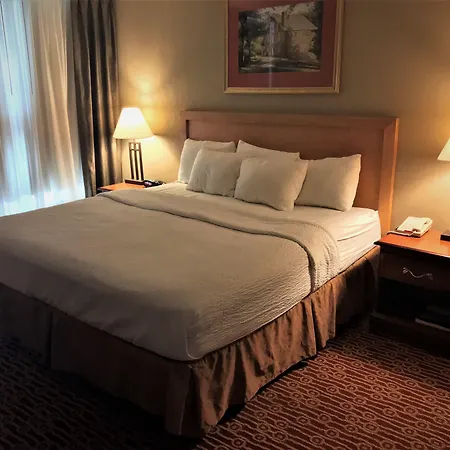 Host Inn An All Suites Hotel-3