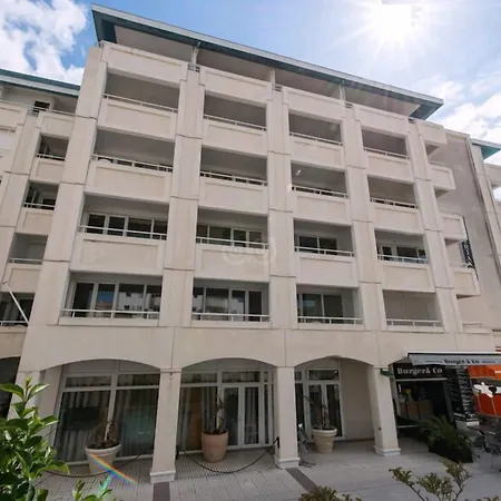 Appart'Hotel Le Trianon-3