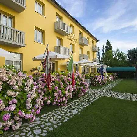 Viktoria Palace Hotel-3