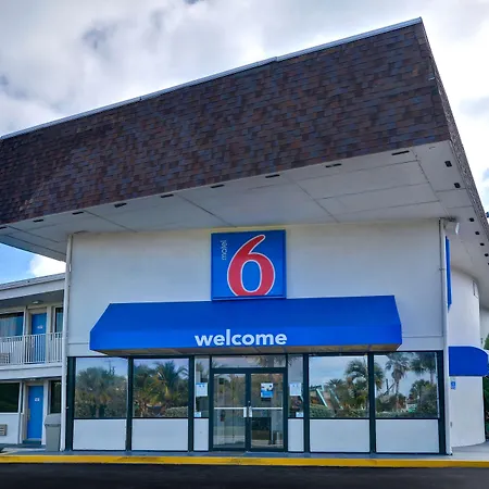 Motel 6-Cocoa Beach, Fl-2