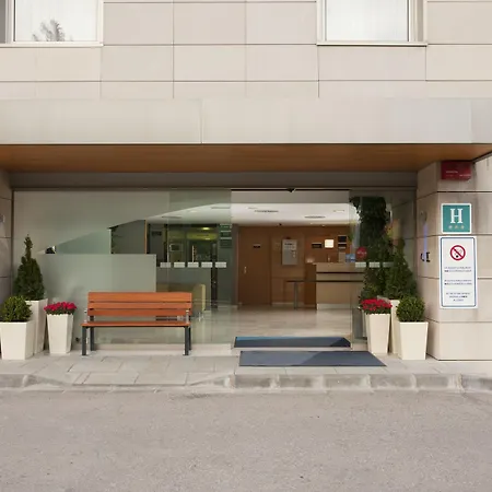 Holiday Inn Express Barcelona - Montmelo By Ihg-3