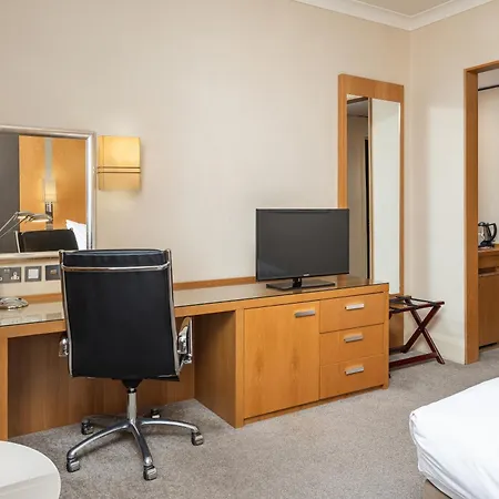 Crowne Plaza London Ealing By Ihg-2