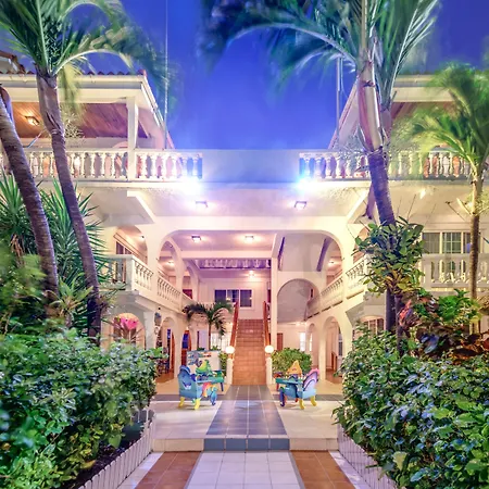 Blue Tang Inn - Beachfront Suites And Pool-2