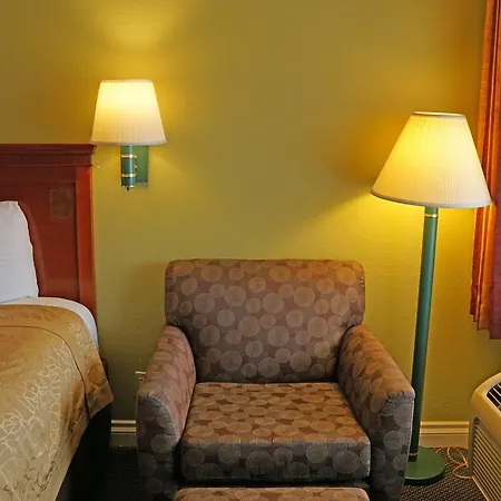 Redondo Inn&Suites-3
