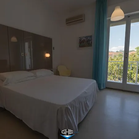 Grand Hotel Excelsior-2