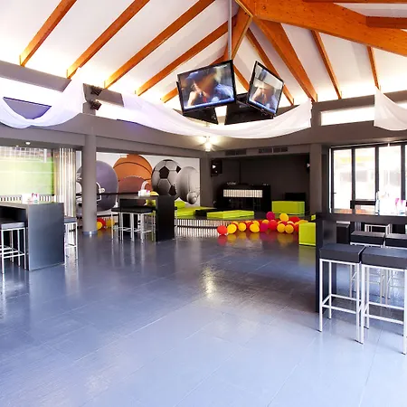 Globales Torrenova (Adults Only)-2
