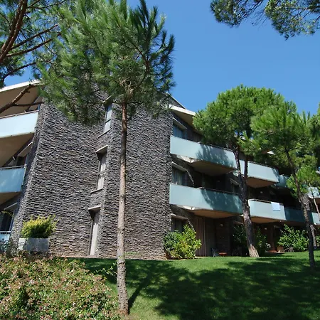 Aparthotel Ciutat De Palol-2
