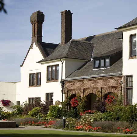 Western House Hotel At Ayr Racecourse-2