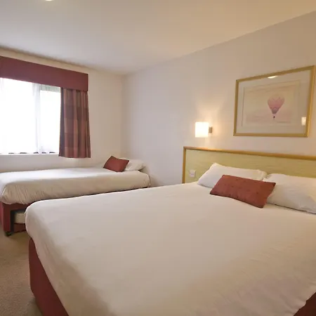 Days Inn Hotel Sedgemoor-2