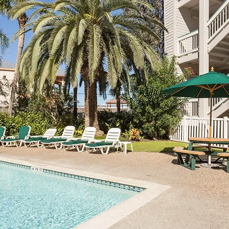 Casa Del Mar Beachfront Suites-3