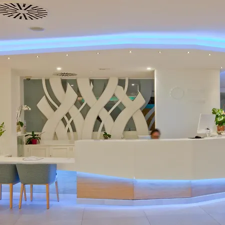 Marvell Club Hotel & Apartments-3