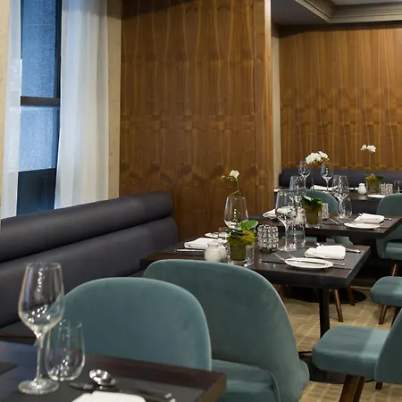 One King West Hotel And Residence-3