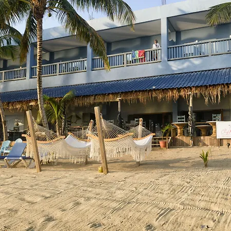 Parrot Cove Lodge-2