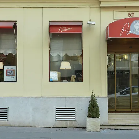 Hotel Poussin-3