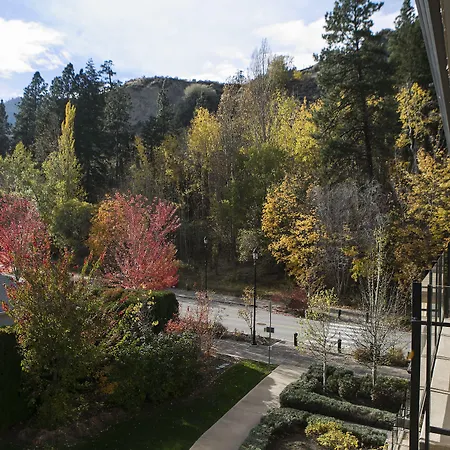 Summerland Waterfront Resort & Spa-3