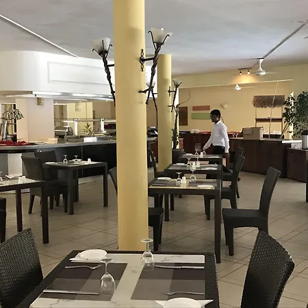 Tarisa Resort & Spa-3