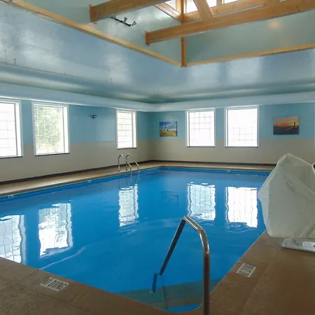Days Inn By Wyndham Pentwater-2