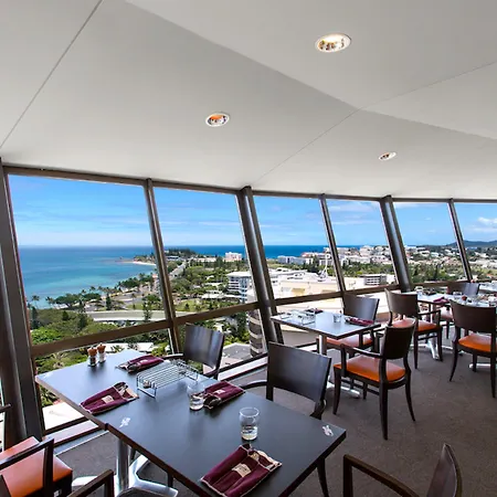 Ramada Hotel & Suites By Wyndham Noumea-3