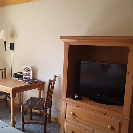 Flat Creek Lodge-2