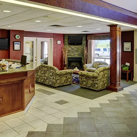 Lakeview Inns & Suites - Chetwynd-3