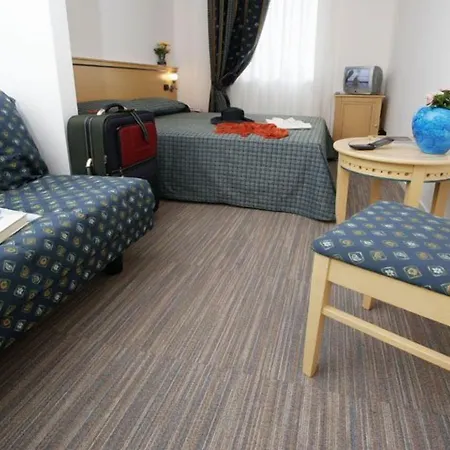Hotel Mary-2