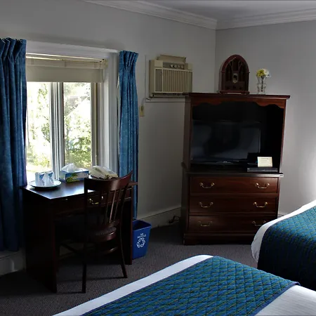 Braeside Country Inn-2